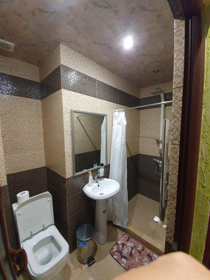 Planet Hotel Jerevan Værelse billede